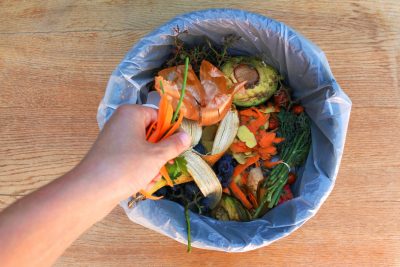 Não deites comida fora: truques para reduzir resíduos