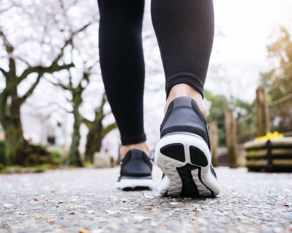 É melhor caminhar ou correr?